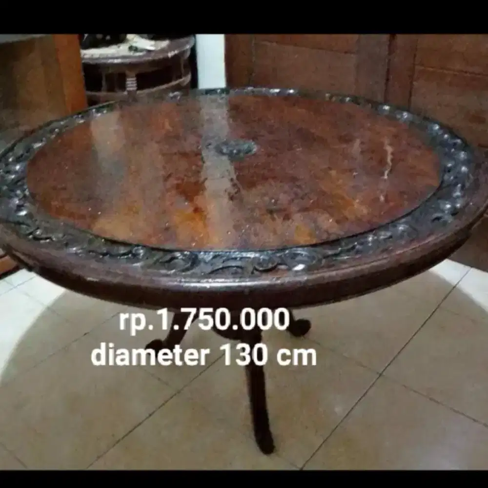 1  meja antik jati bundar diameter 130 bekas dah melamin