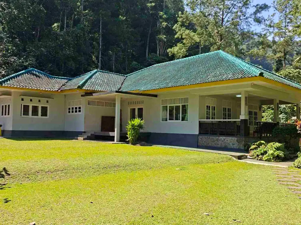 Di jual 2 unit villa siap huni.sangat cocok untuk villa keluarga dan komersial full furniture.