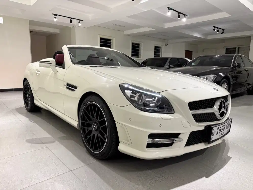 SLK250 AMG line 2012 SLK 250 2012 SLK R172 SLK 250 putih mercy SLK