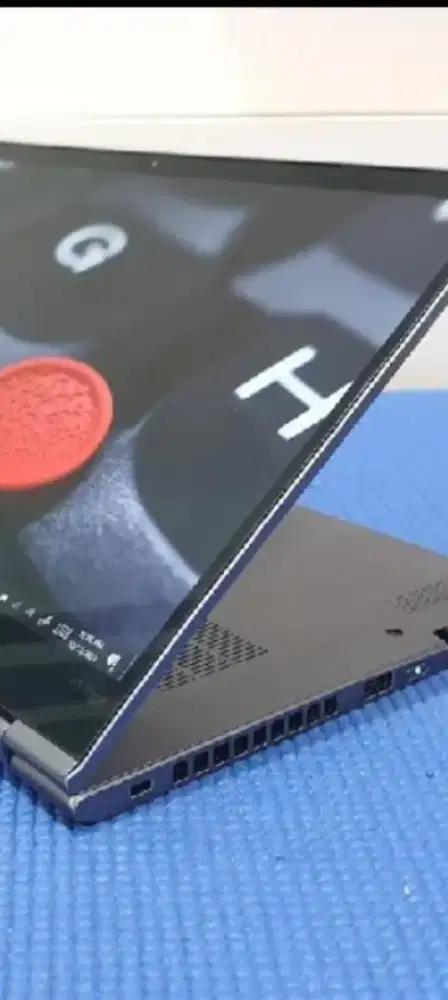 Lenovo Thinkpad X1 Yoga Core i7-6600 16/256GB Siap Pakai