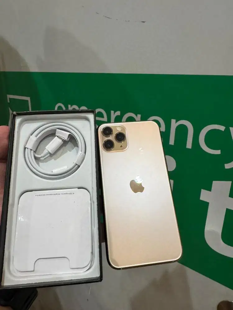 Iphone 11 pro 256gb yup gold