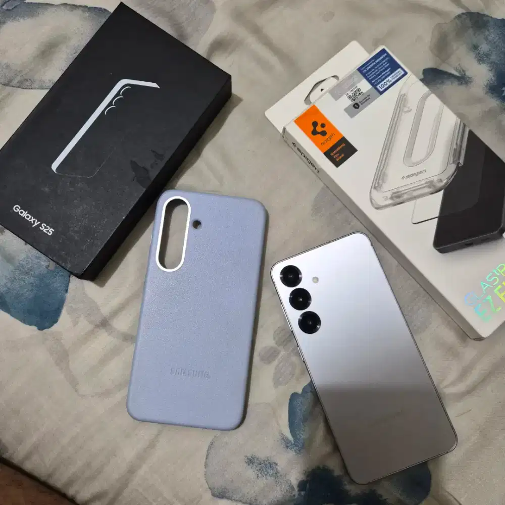 Samsung s25 256GB SEIN Silver