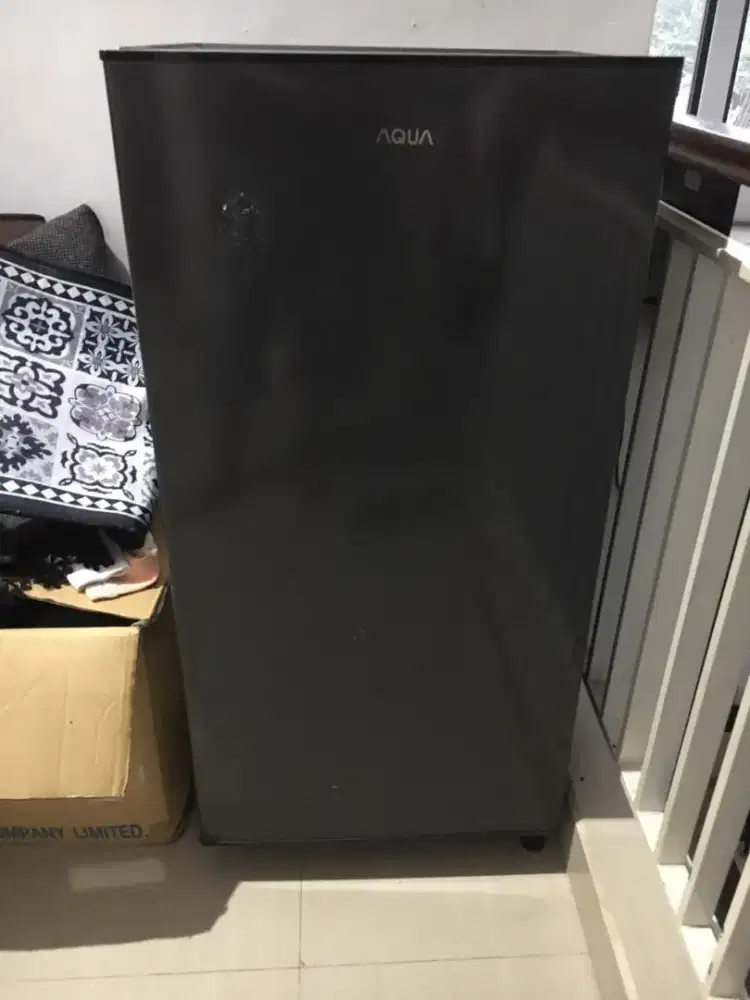 Kulkas Aqua 1 pintu