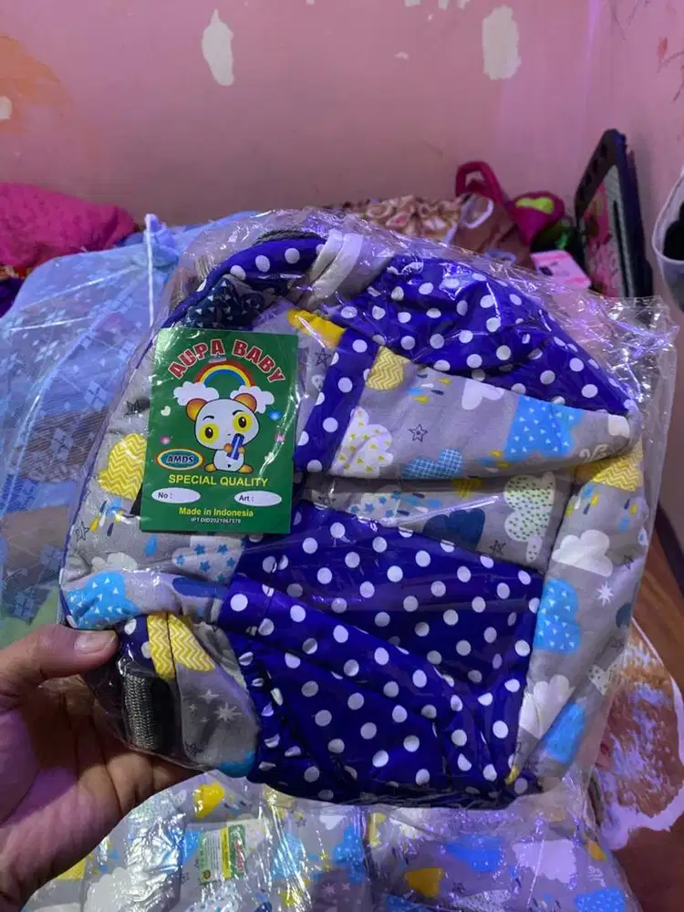 Tas bayi selempang