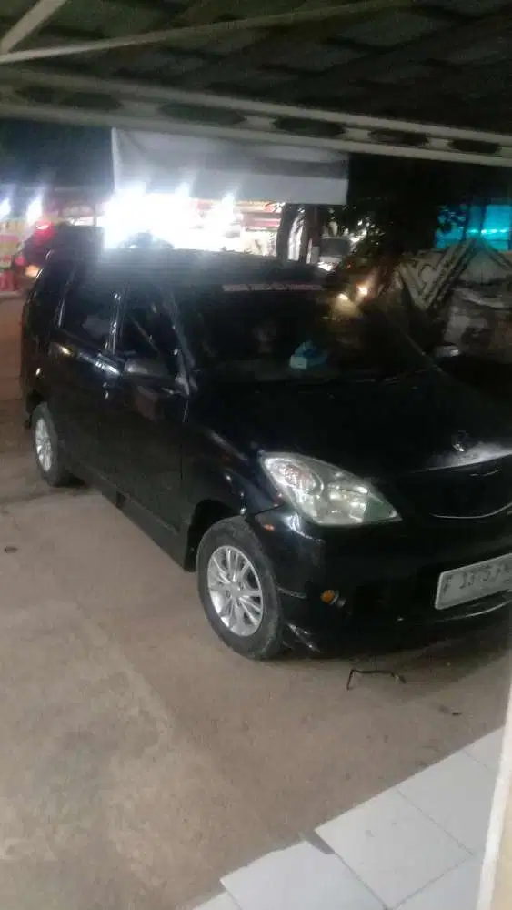 Daihatsu Xenia 2010 Bensin