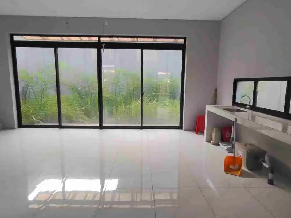 Disewakan rumah 2 lantai siap huni di taru kbp