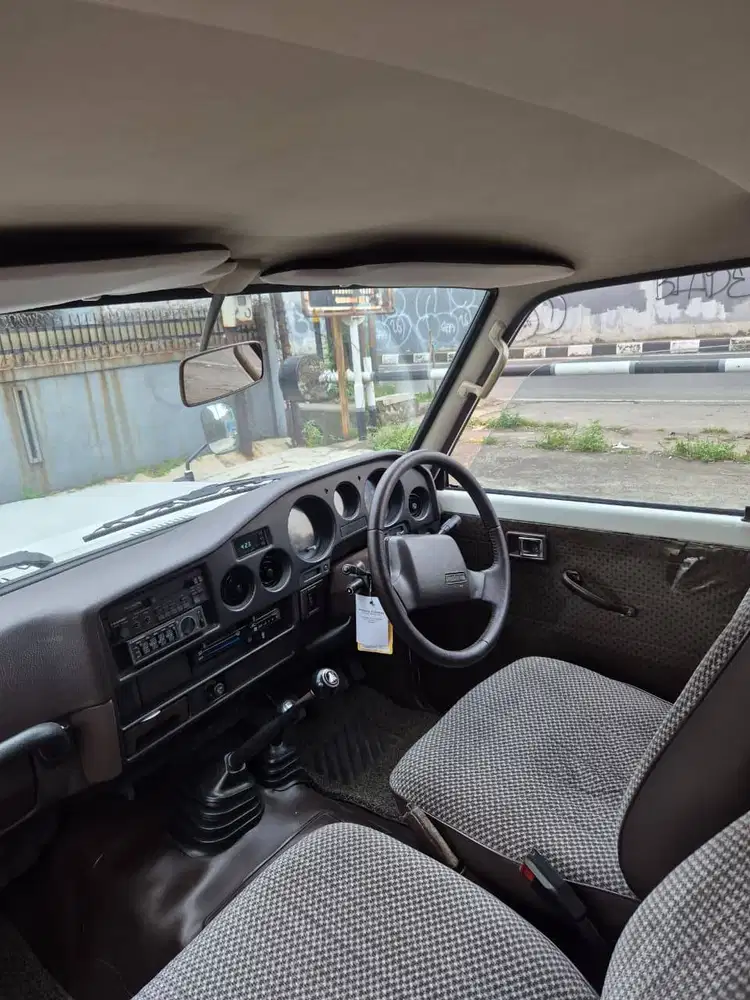 Toyota Land Cruiser BJ60 3.5 4x4 Manual