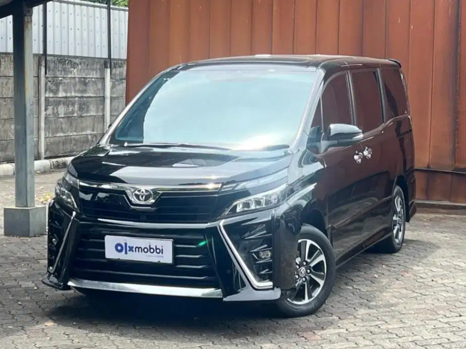 PAJAK HIDUP TOYOTA VOXY 2.0 BENSIN-AT