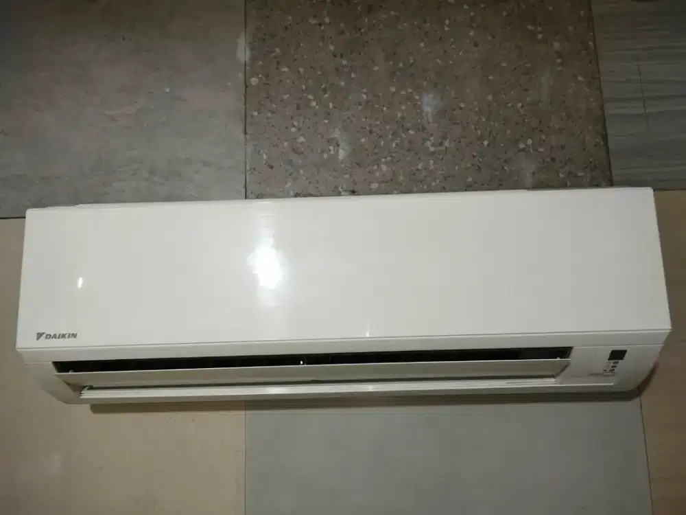 Indor ac 1,5pk Daikin malaysia orisinil