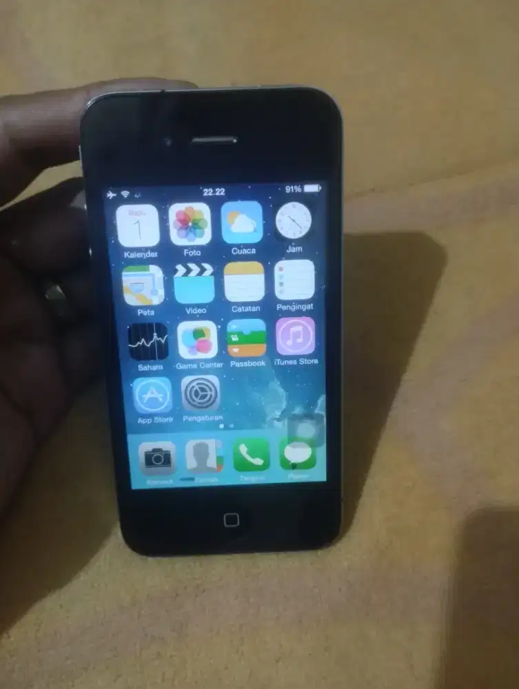 Jual hp iphone 4s