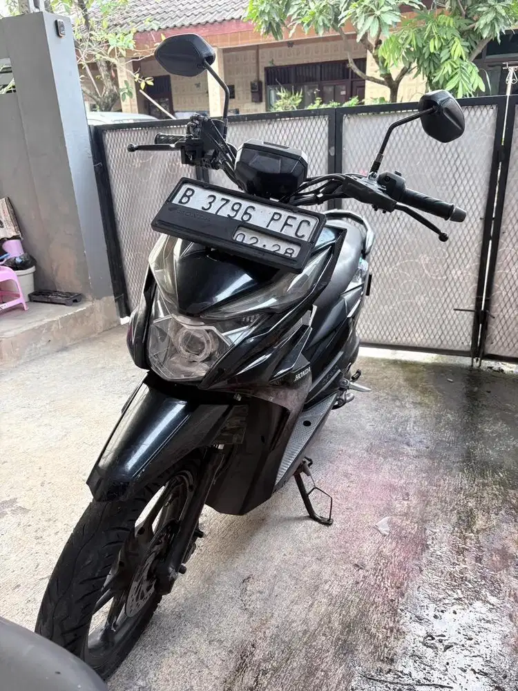 Motor honda beat streat 2018