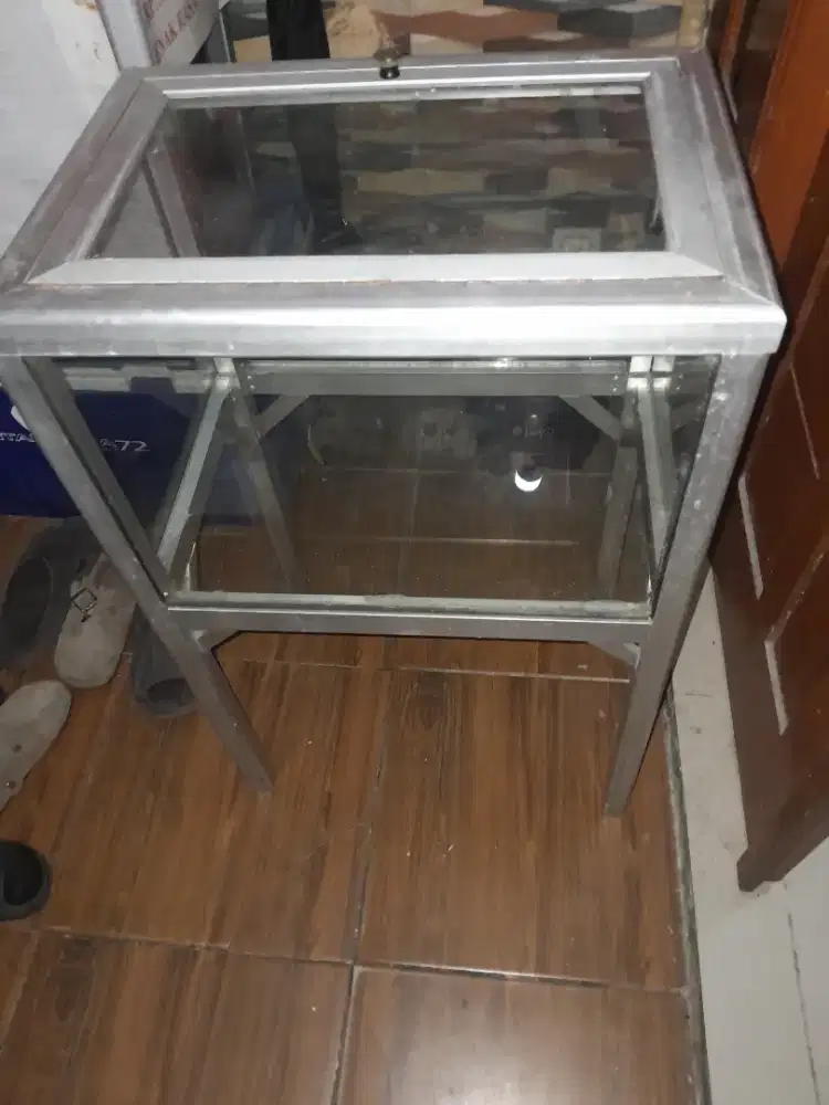 Etalase buat usaha buah dinfin