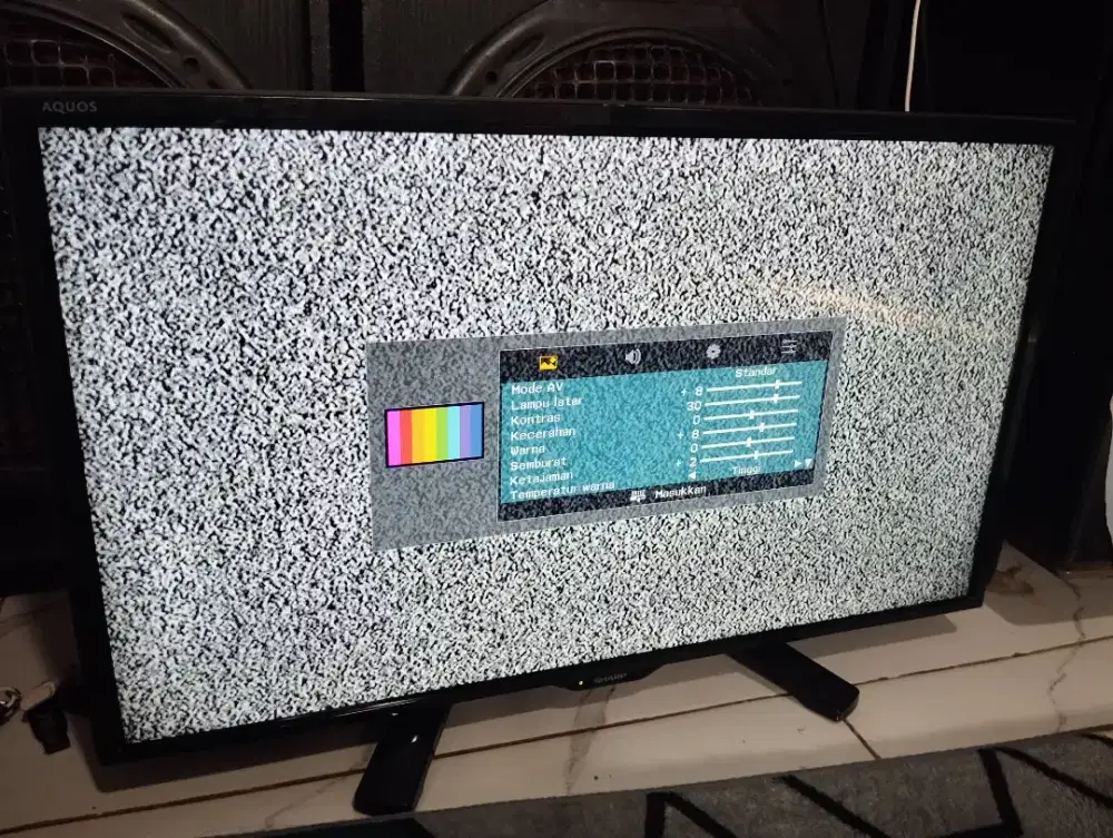 Tv Sharp analog 24