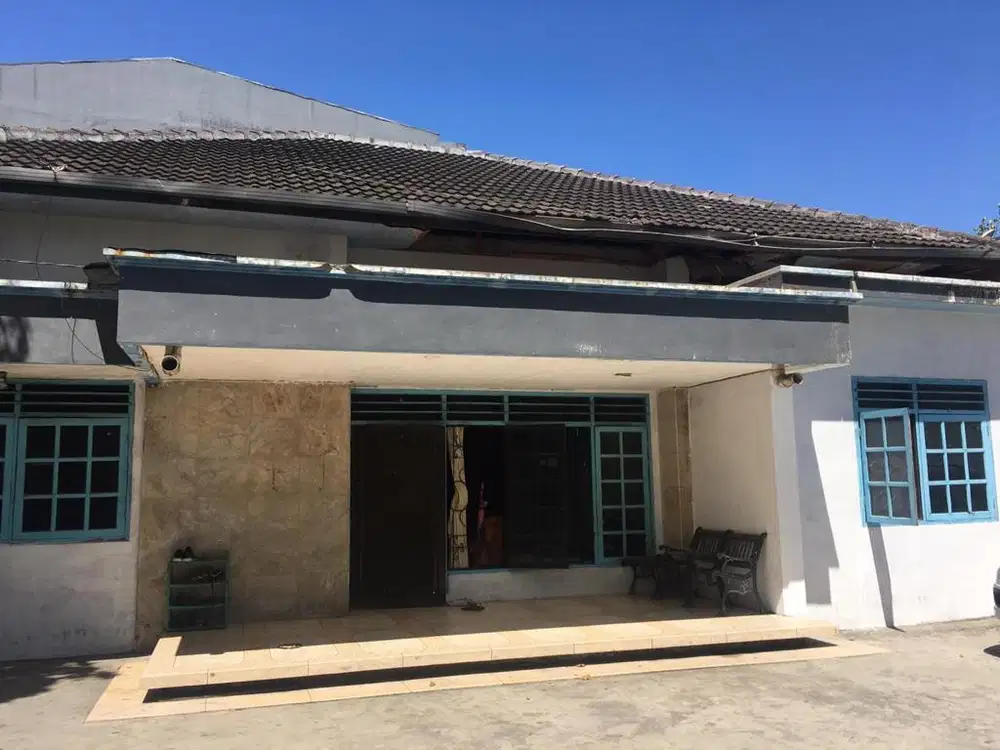 MURAH! DIJUAL RUMAH SURABAYA PUSAT JALAN KAWI STRATEGIS UNTUK USAHA