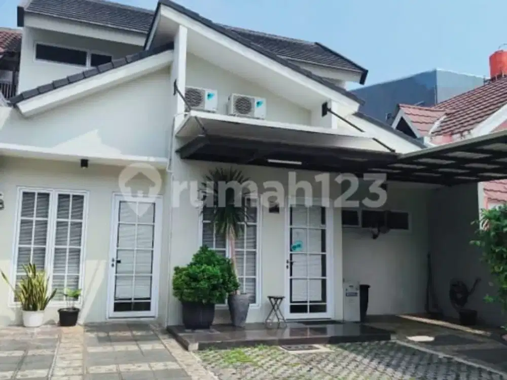 Rumah Bagus Nyaman  SHM - Sertifikat Hak Milik di Bintaro Jaya , Bintaro