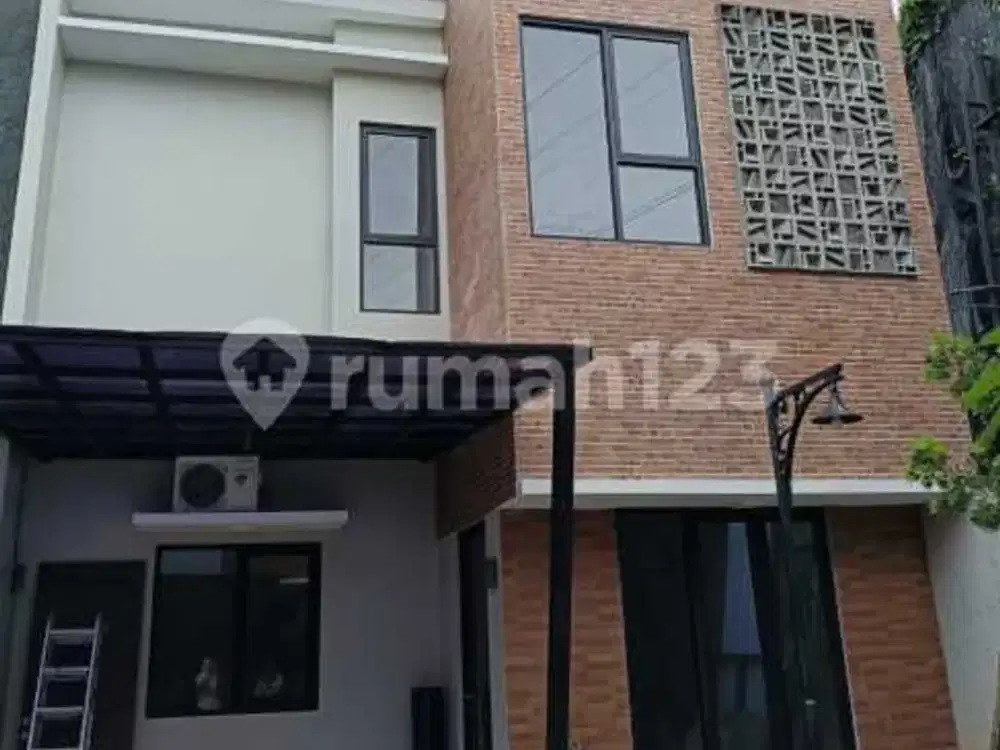 Rumah Bagus 2 Lantai Baru Siap Huni Keren di Bintaro