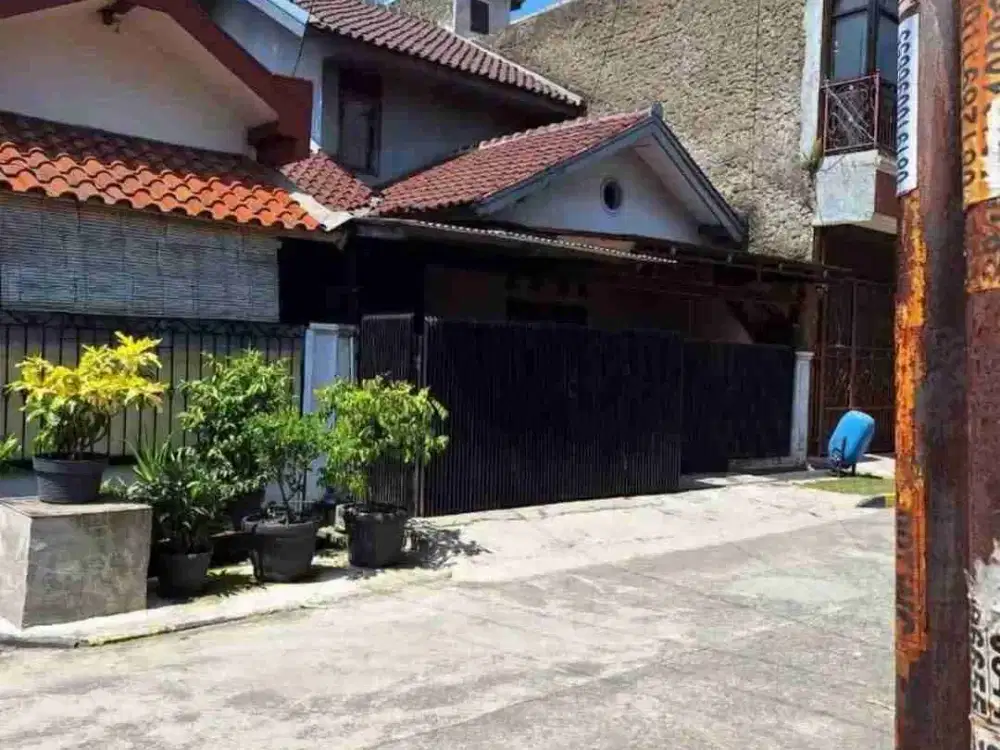 DI KONTRAKAN RUMAH DI CIGANITRI DEKAT STT TELKOM BUAH BATU COCOK UNTUK KELUARGA ATAU MAHASISWI