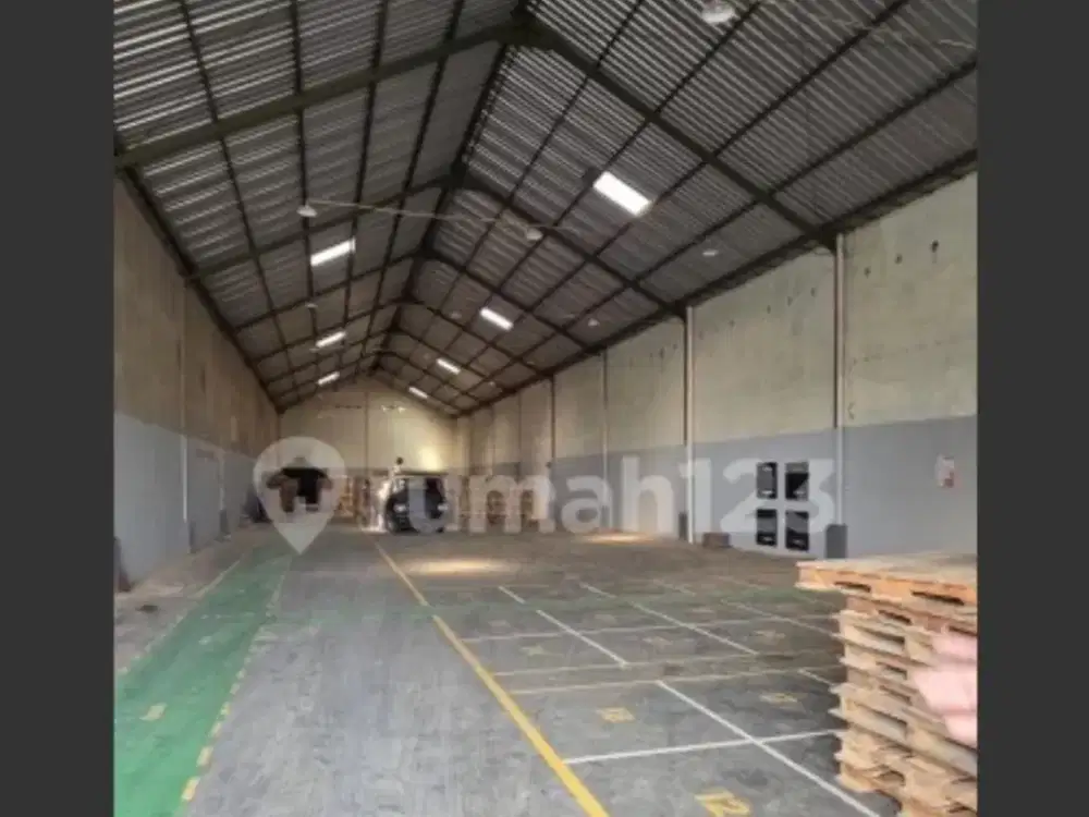 Disewakan Gudang Zona Industri Lokasi Sukoharjo Luas 2600m2