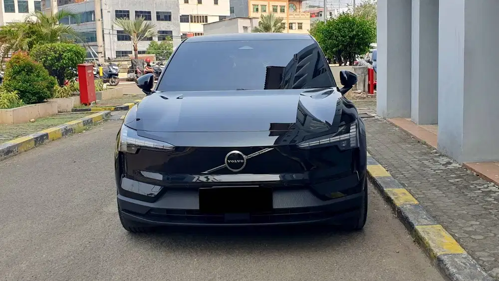 Volvo EX30 EX 30 Plus EV AT Hitam 2026 NIK 2025 Gress Like New Low Km