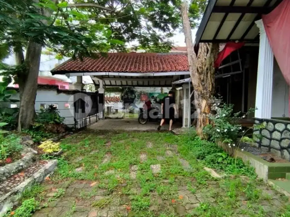 Rumah Cirendeu 2 Lantai Dilokasi Yang Tenang, Carport 4 Mobil