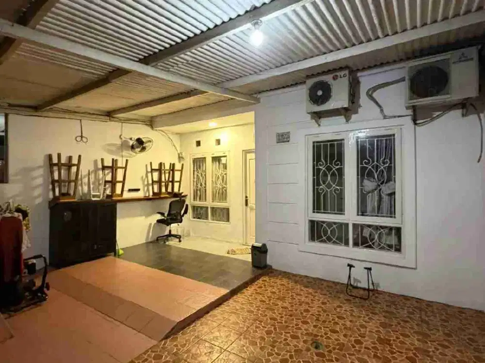 Rumah Minimalis Rapih Tinggal Masuk di Puri Serpong