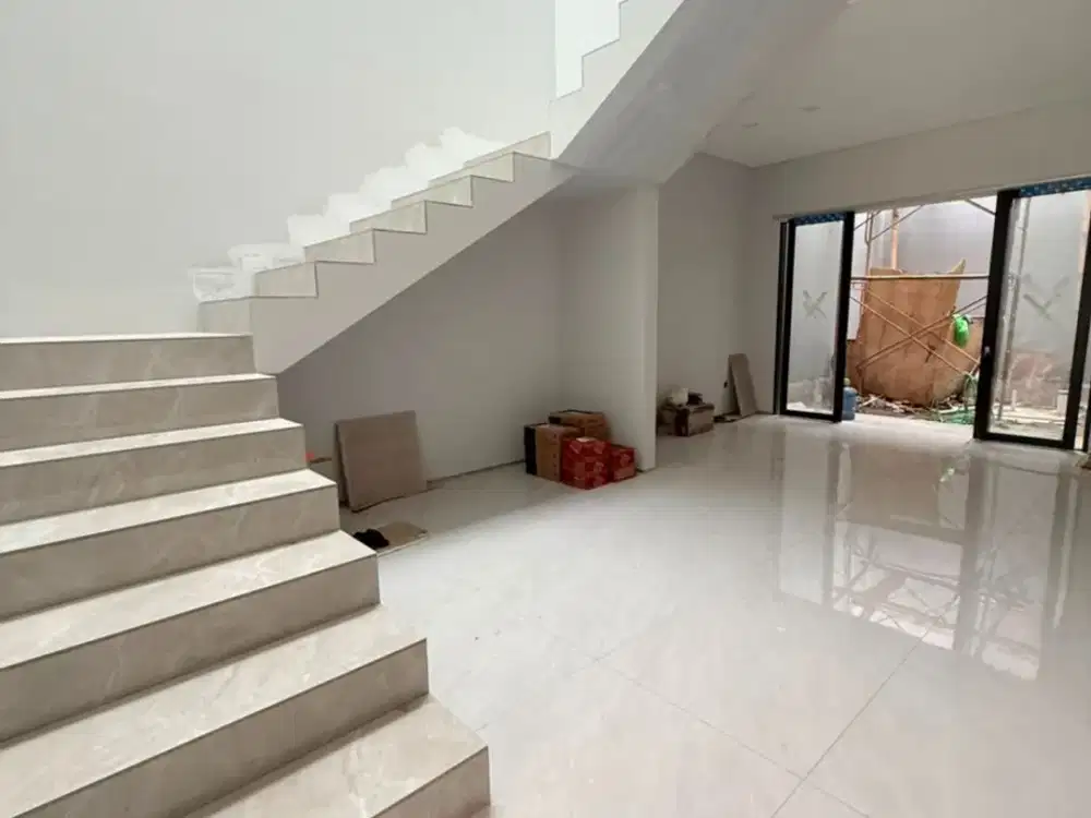 Rumah Modern Tropical di Mekar Wangi Bandung
