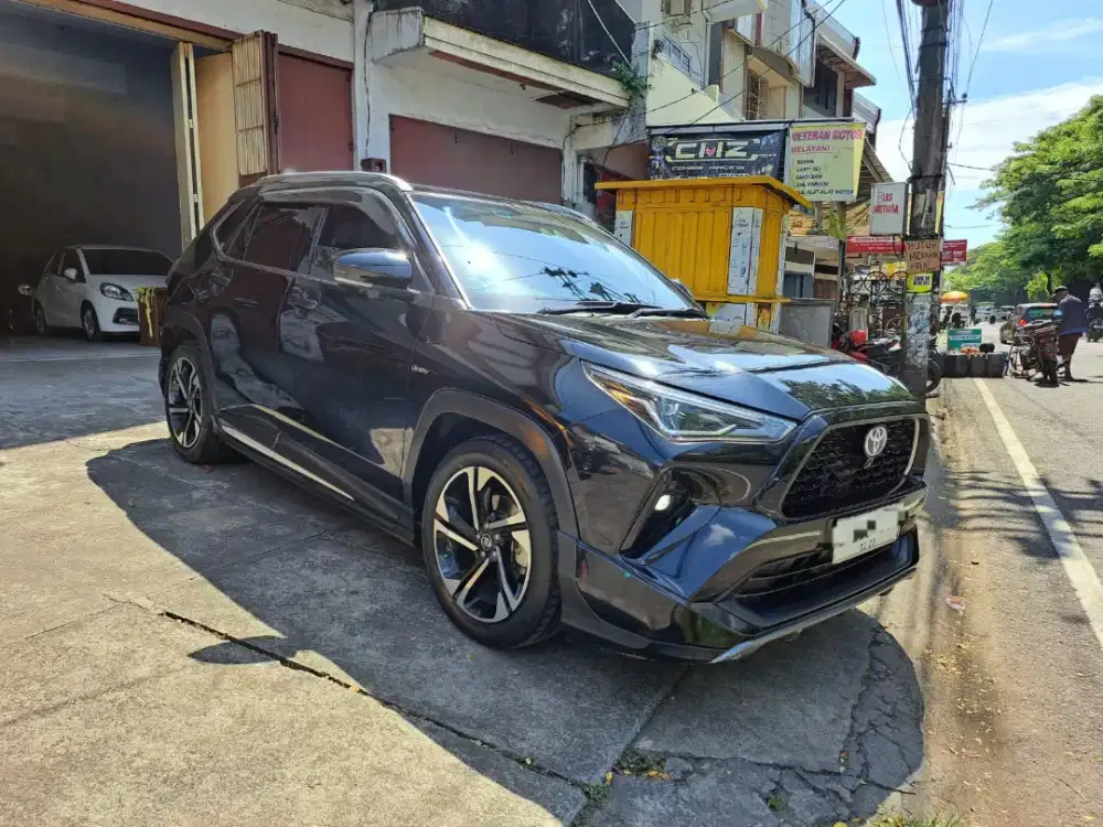 YARIS Cross HYBRID GR Sport 2024 S 2023 HEV Listrik baterai 2025 grnsi