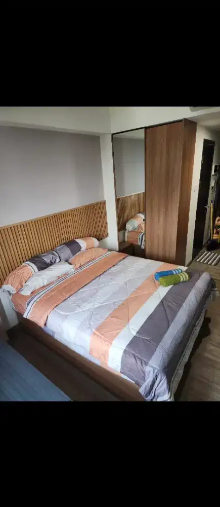 DISEWAKAN TERMURAH APARTEMEN COLLINS BOULEVARD SERPONG