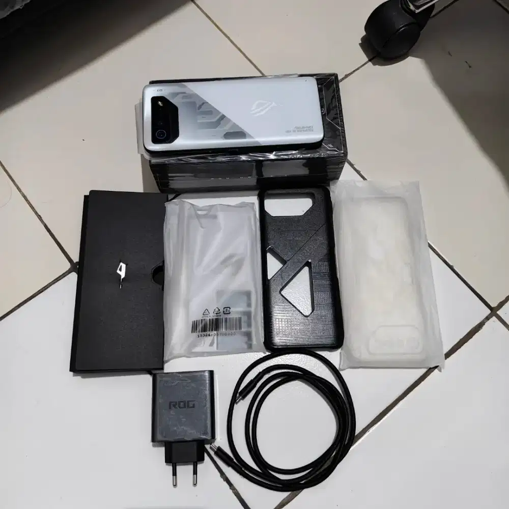 Asus rog phone 7 second 8 / 128gb