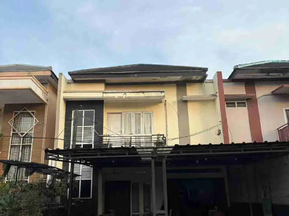 Dijual Rumah 2 Lantai Luas Tanah 200M² Islamic Village Karawaci Tangerang