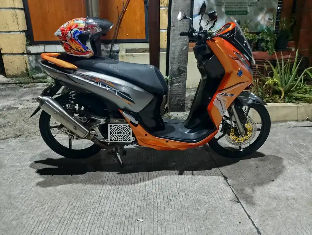 Di jual cepet motor lexi