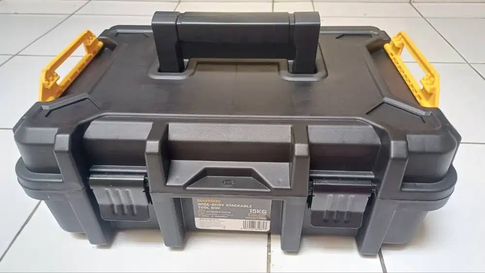 kotak perkakas (tool box) Deli seri DL432522C