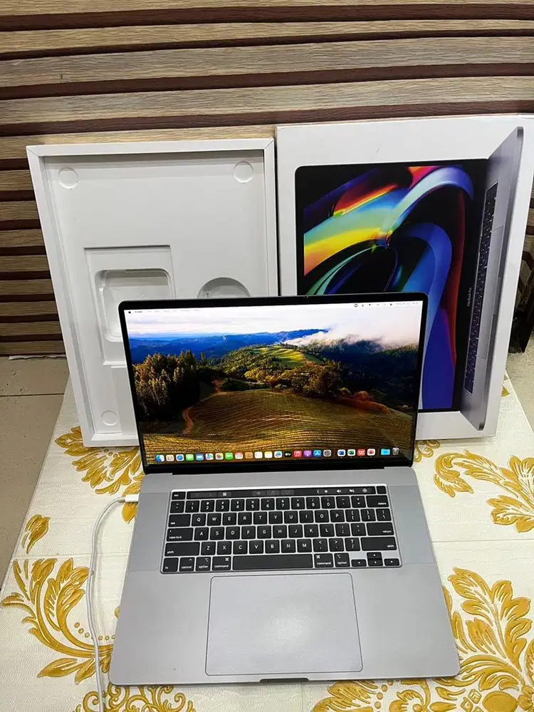 Macbook Pro 16 inch 2019| 16GB 1TB| intel Core i9 Second Fullset Ori