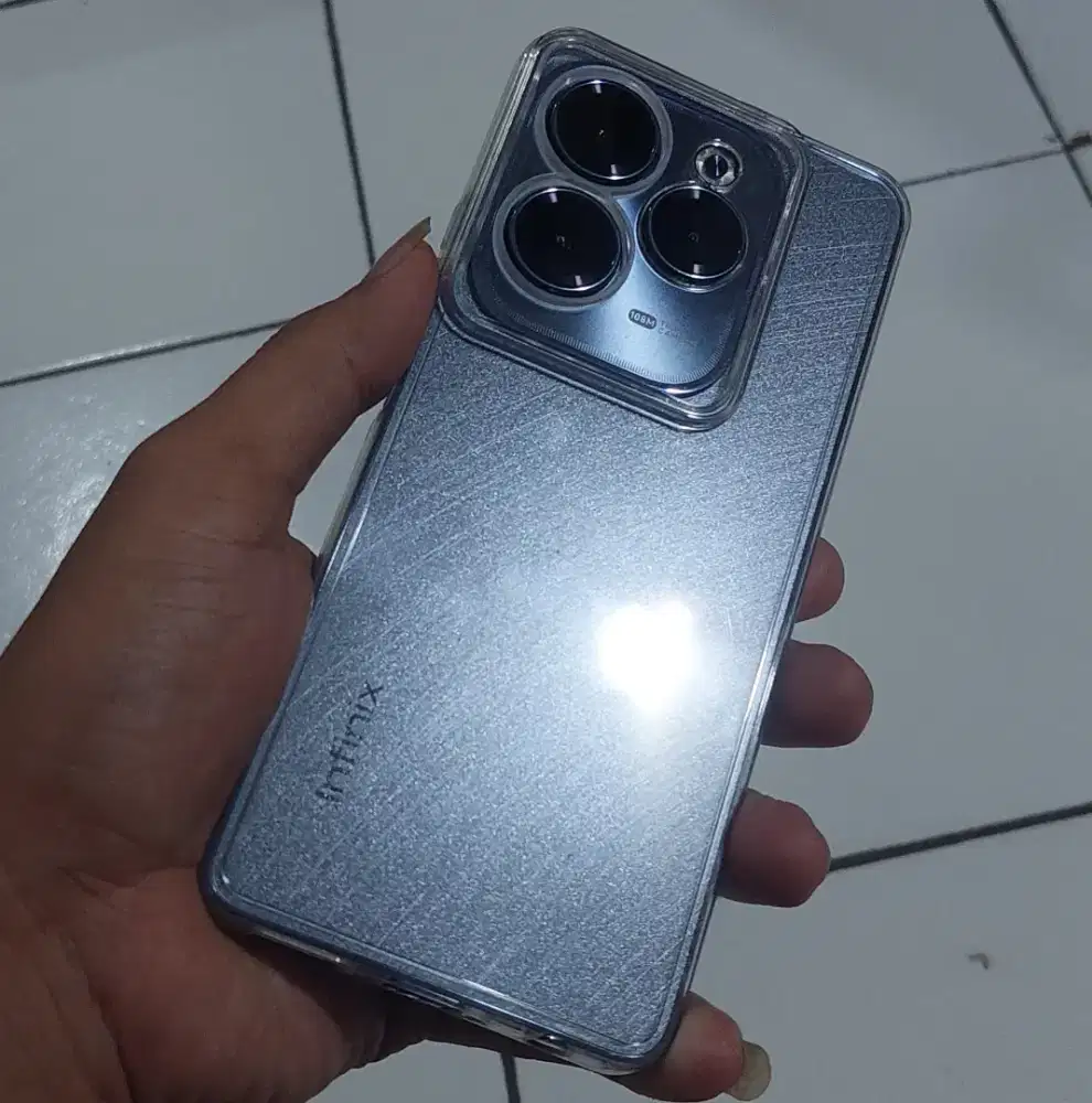 Infinix Hot 40 Pro Ram 12/256 GB NFC