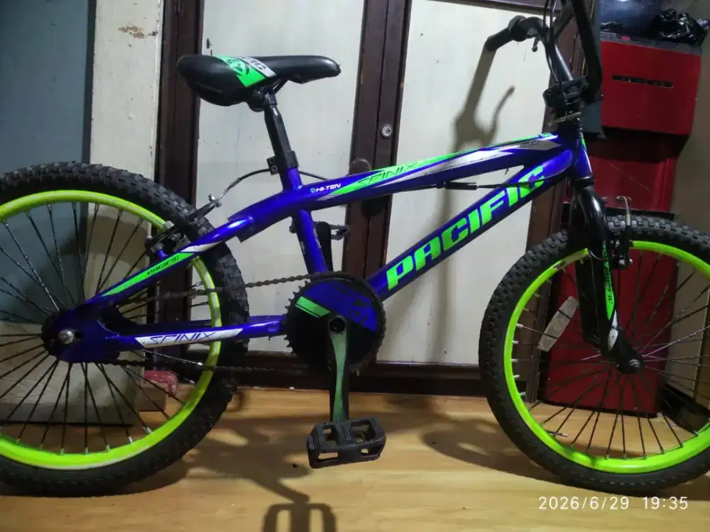 Sepeda BMX pacific UK 20