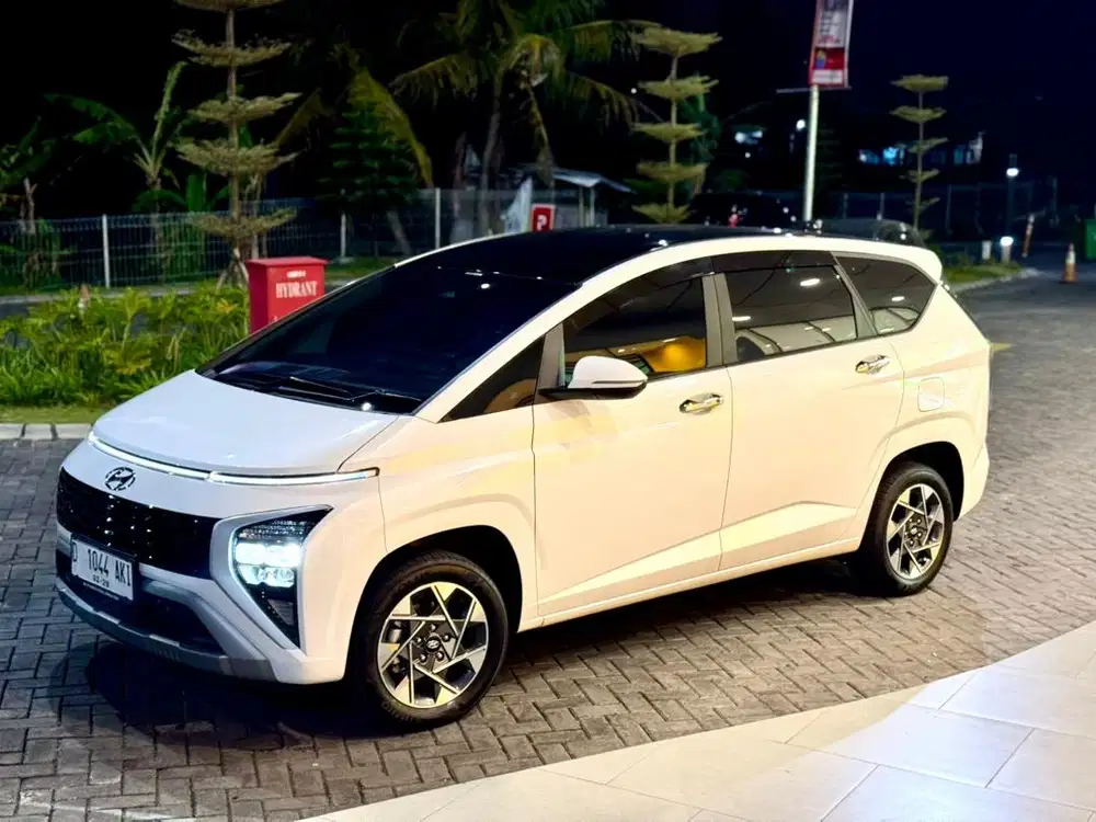 HYUNDAI STARGAZER PRIME AT TWOTONE