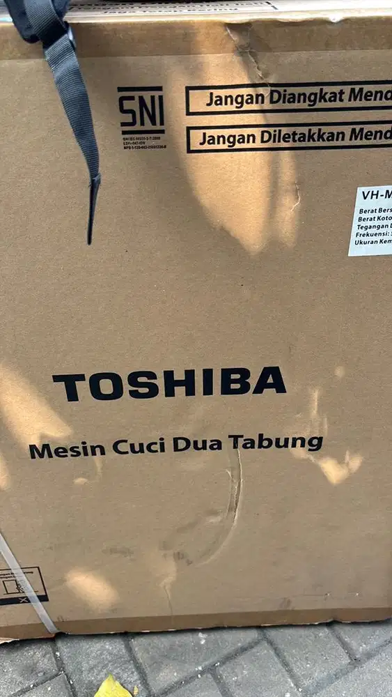 Di Jual masih segel Mesin Cuci 2 tabung VH-M80MN-WR