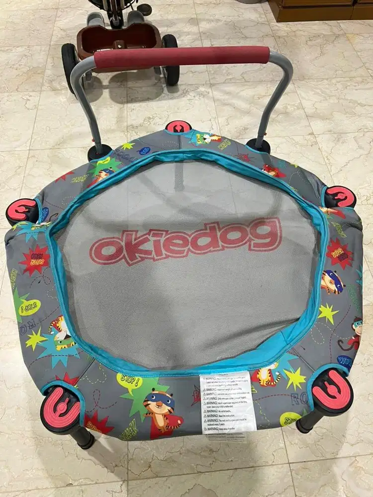 Okiedog 3 in 1 - Trampoline / kolam air / kolam bola