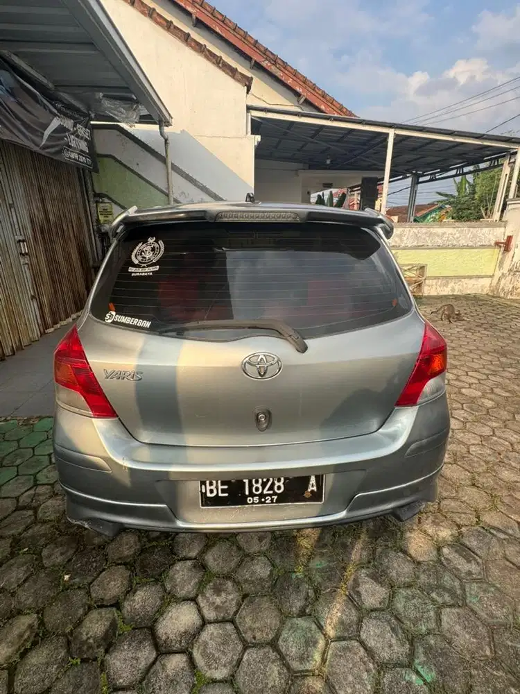 YARIS J AT 2010