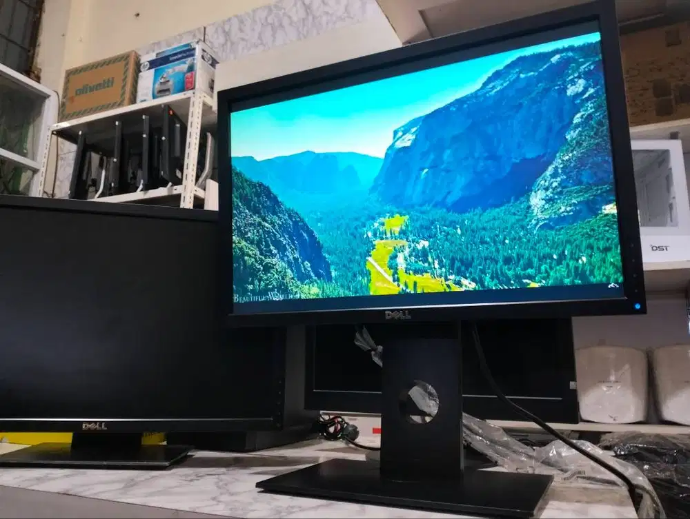 Monitor Dell P2210