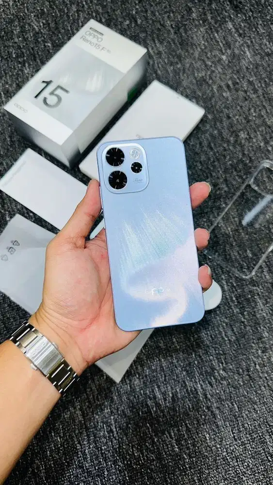 Oppo Reno 15F 5G 8/256 2 Hari aktif