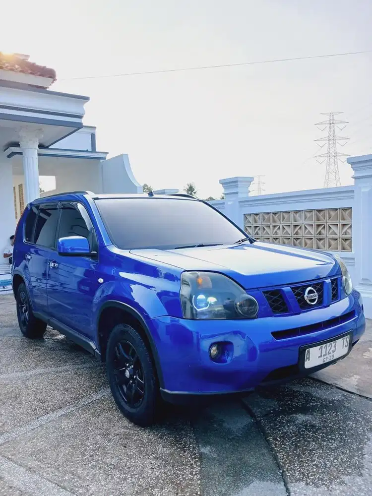 X-TRAIL 2011 MANUAL 6SPEED