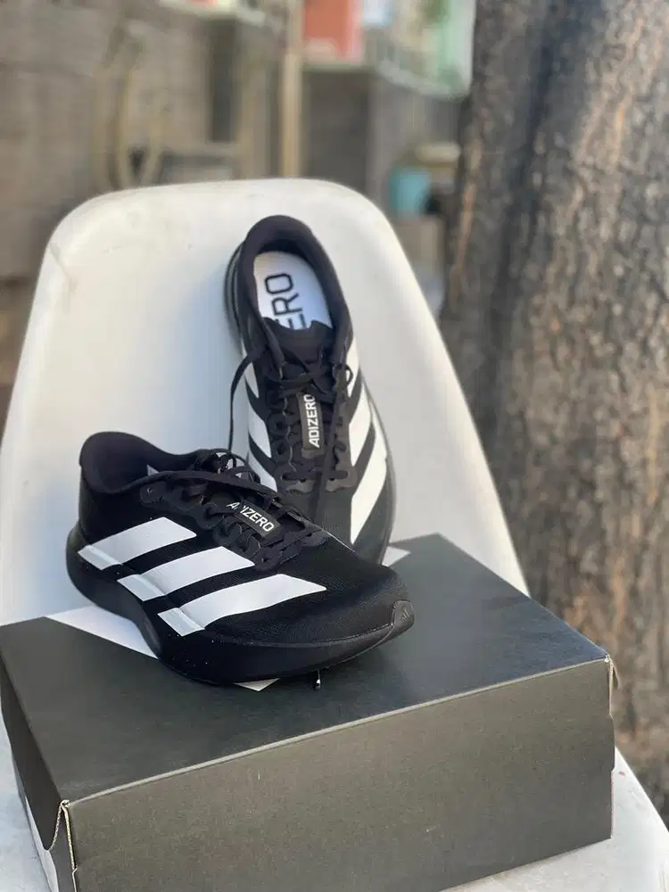 Sepatu adizero evo sl men