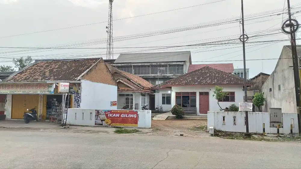 Dijual lahan 640 m², kalirejo lamteng,2 rumah,1 ruko,100 m dari pasar