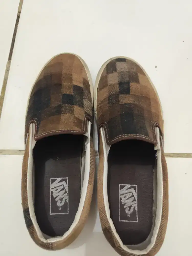 Sepatu Vans Size 42