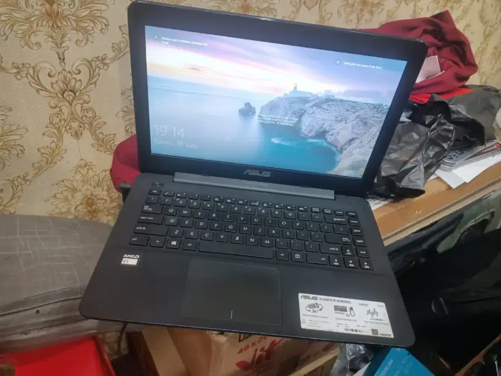 Lactop Asus X454Y ram 2 HDD 512 minus speaker jembret unit SM charger