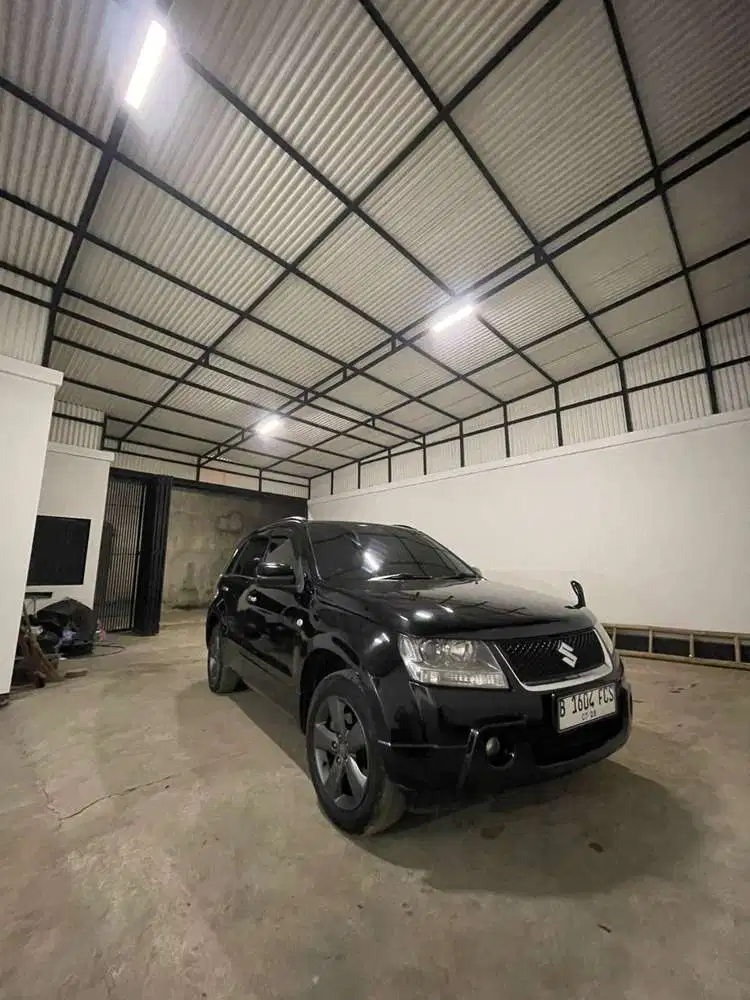 Mulus Terawat Suzuki Grand Vitara JLX 2.0 Manual Warna Hitam Thn 2008