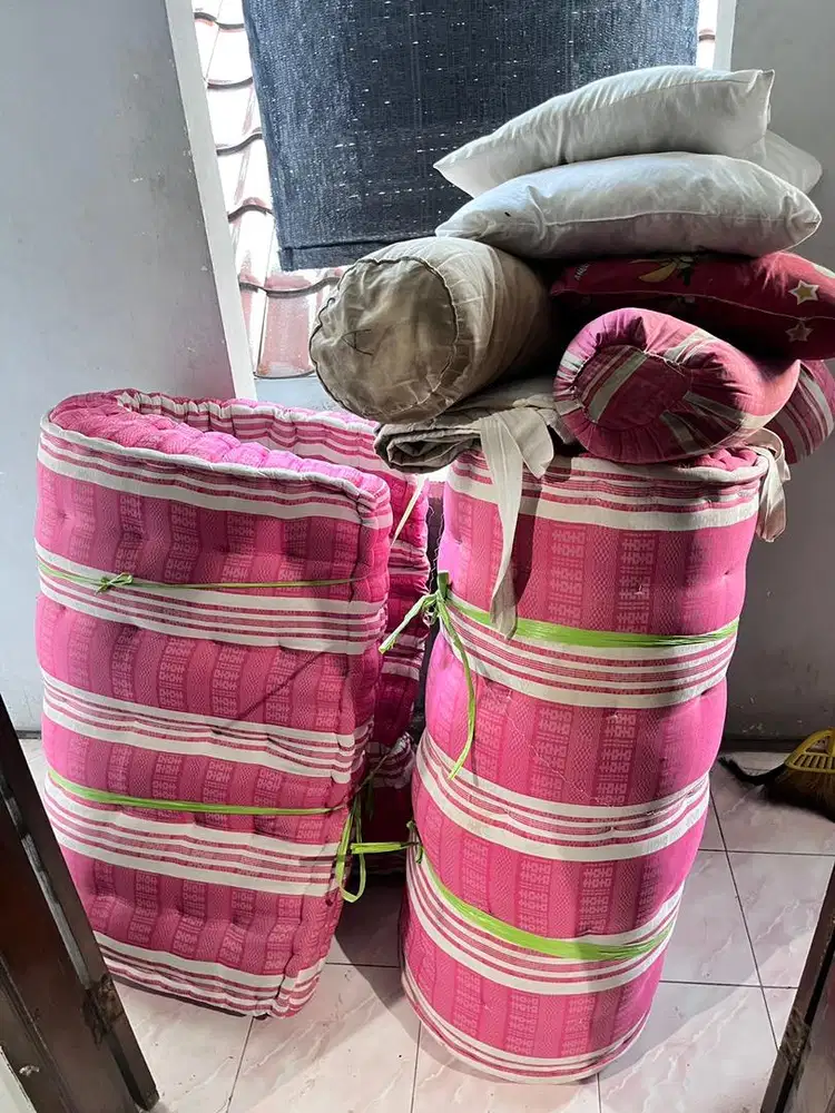 kasur kapuk bekas dan bantal guling