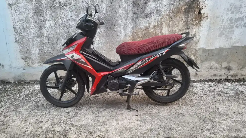 Dijual motor Supra 125