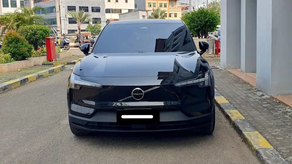 Km 3 ribu volvo ex30 plus ev 2025 hitam pajak panjang
